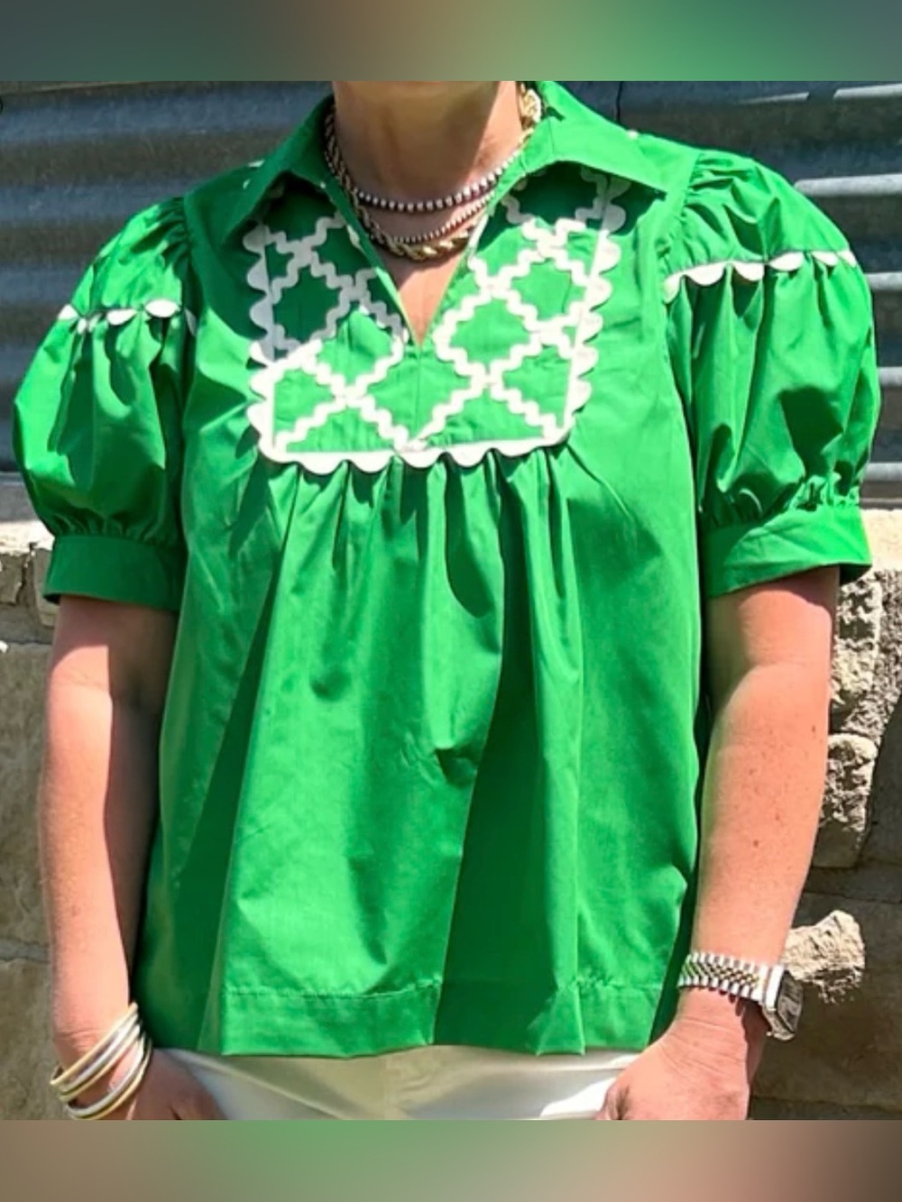 NWT Green Puff Sleeve Embroidered Top
